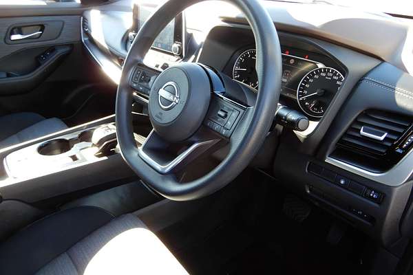 2024 Nissan X-TRAIL ST T33
