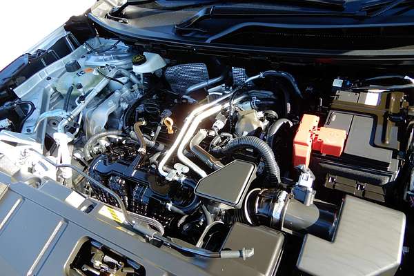 2024 Nissan X-TRAIL ST T33