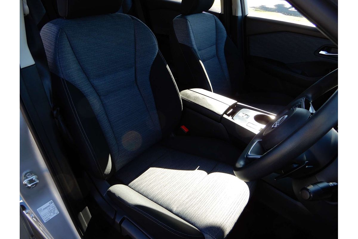 2024 Nissan X-TRAIL ST T33