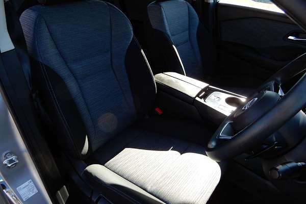 2024 Nissan X-TRAIL ST T33
