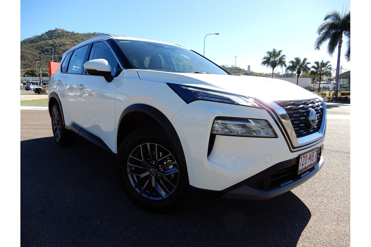 2024 Nissan X-TRAIL ST T33
