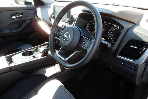 2024 Nissan X-TRAIL ST T33