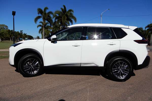 2024 Nissan X-TRAIL ST T33