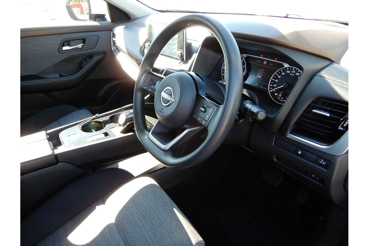 2024 Nissan X-TRAIL ST T33