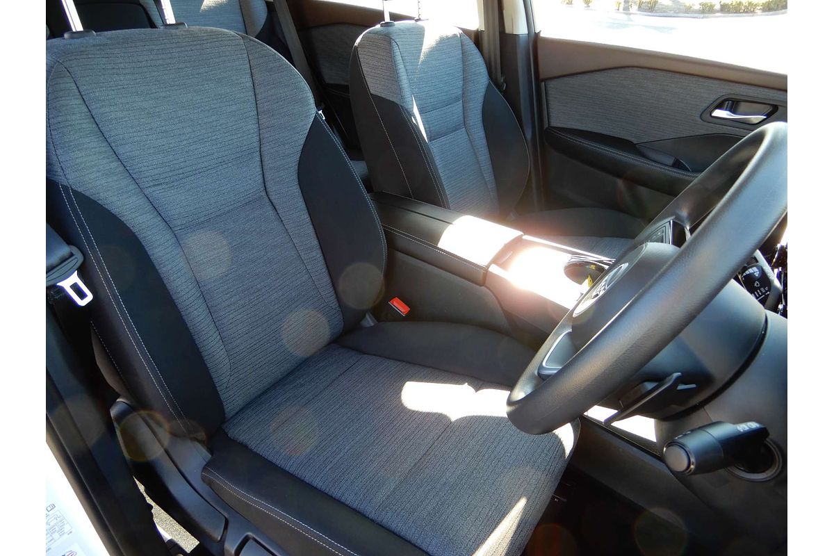 2024 Nissan X-TRAIL ST T33