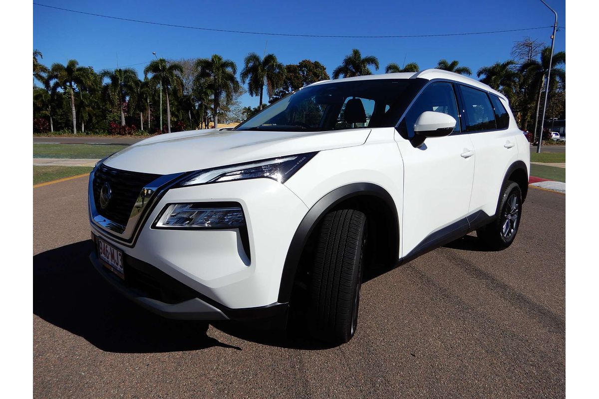 2024 Nissan X-TRAIL ST T33