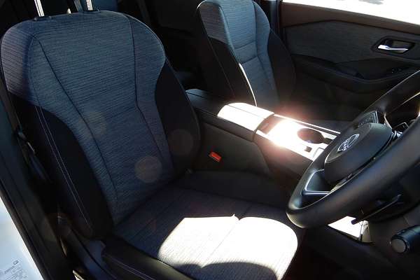 2024 Nissan X-TRAIL ST T33