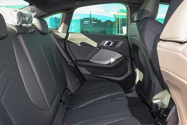 2025 BMW 2 Series 220 M Sport F74
