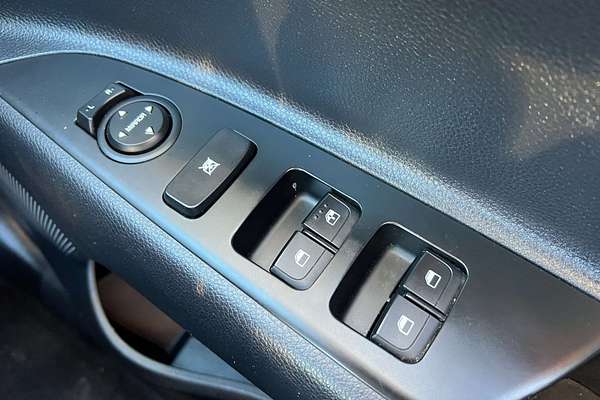 2023 Kia Stonic S YB