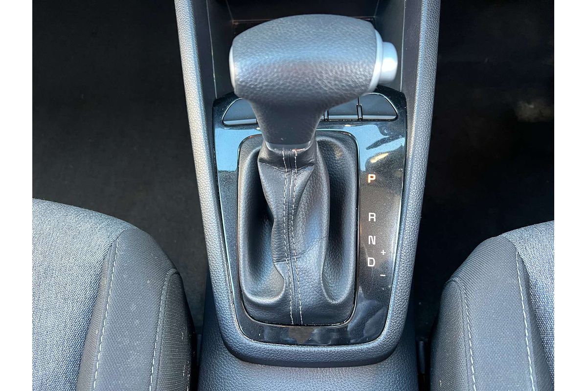 2023 Kia Stonic S YB