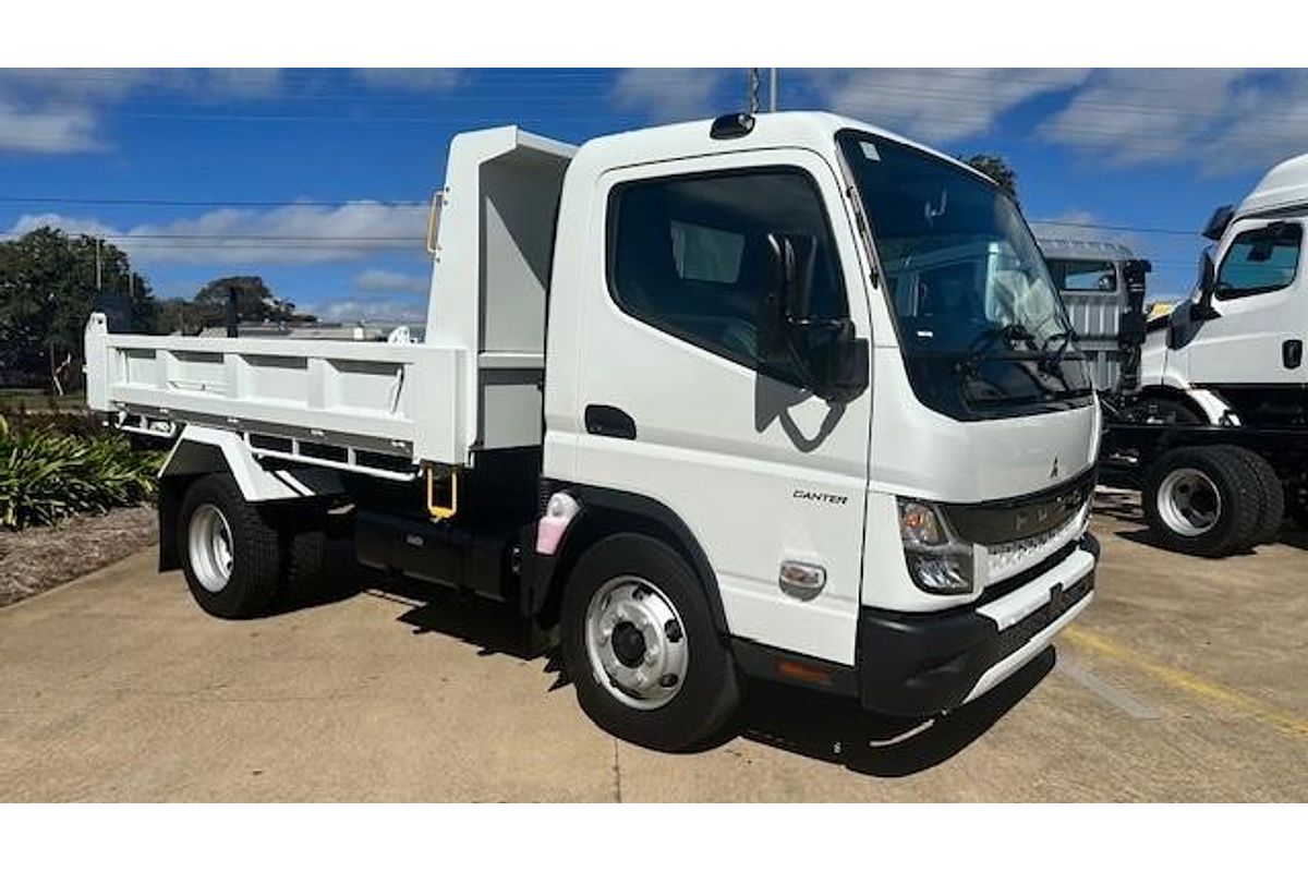 2025 Fuso Canter 815 Tipper
