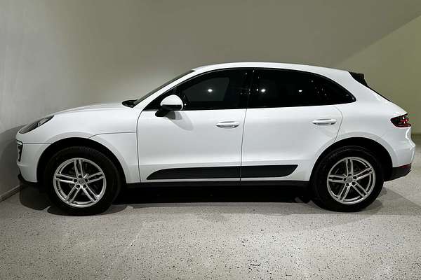 2017 Porsche Macan  95B