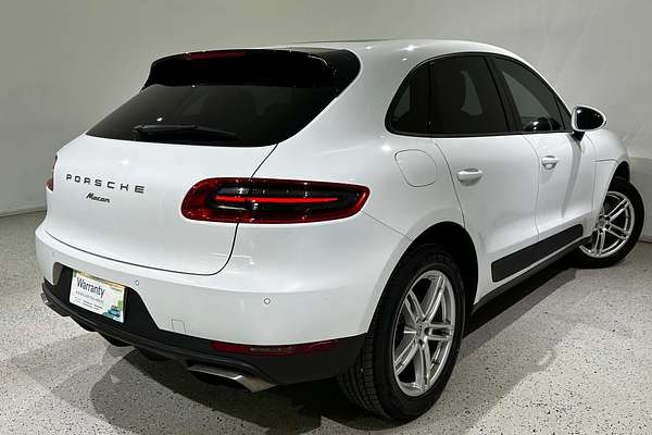 2017 Porsche Macan  95B