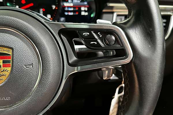 2017 Porsche Macan  95B
