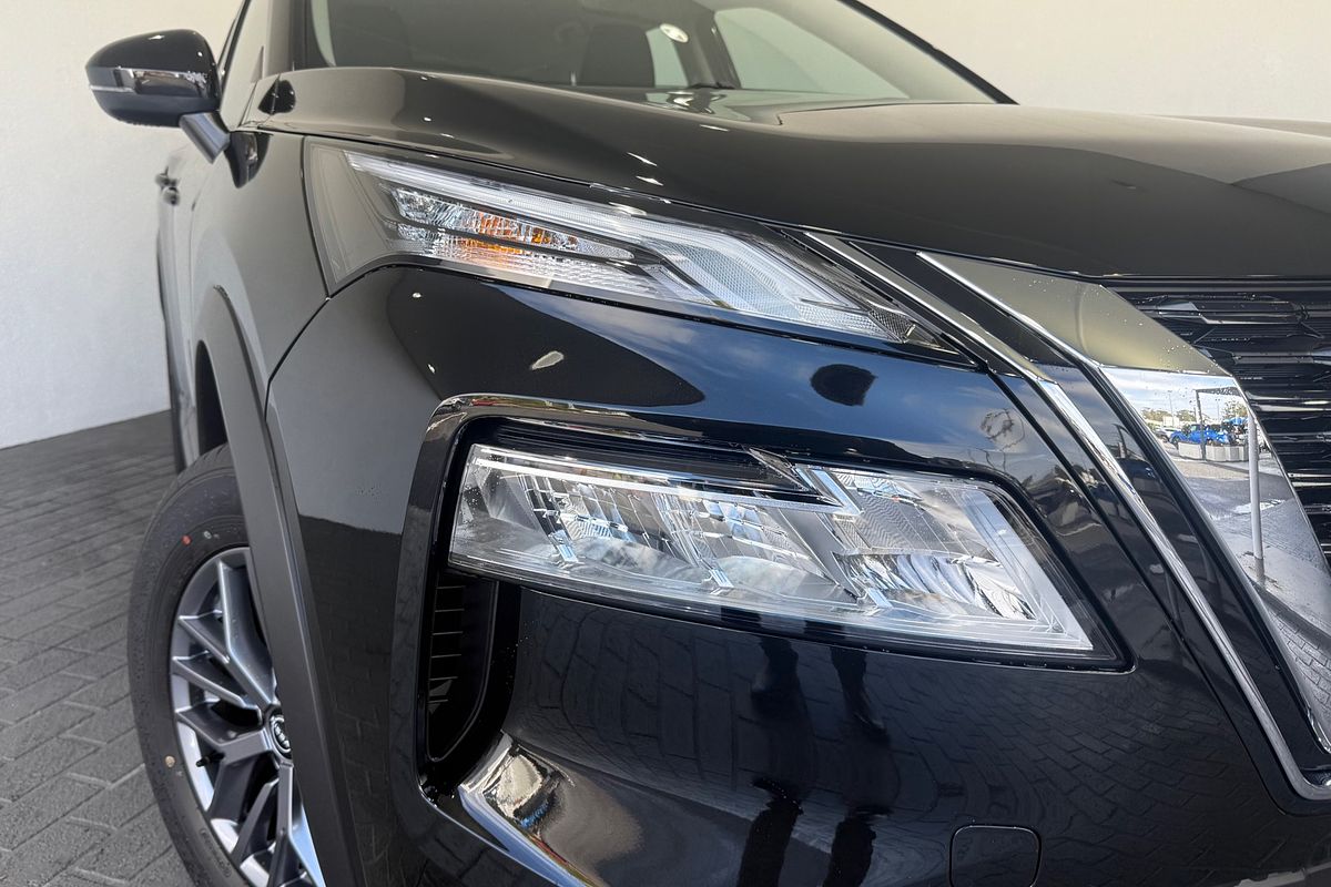 2025 Nissan X-TRAIL ST T33
