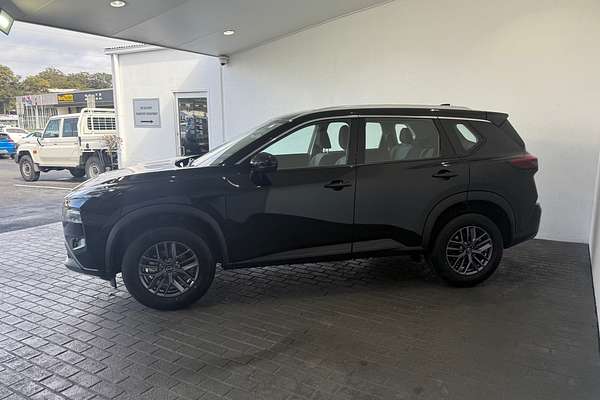 2025 Nissan X-TRAIL ST T33