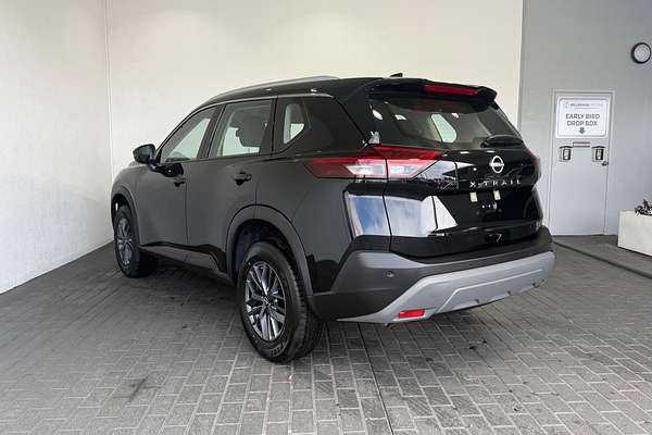 2025 Nissan X-TRAIL ST T33