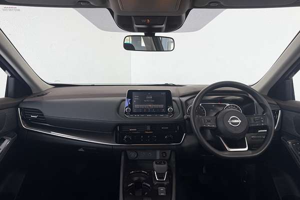 2025 Nissan X-TRAIL ST T33