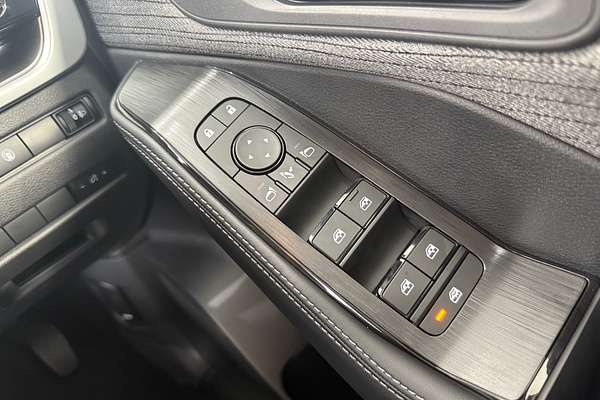 2025 Nissan X-TRAIL ST T33