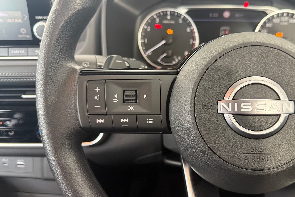 2025 Nissan X-TRAIL ST T33