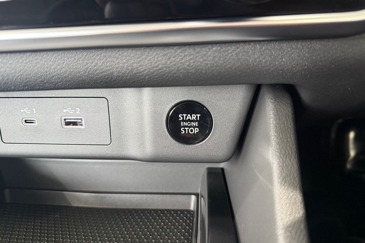 2025 Nissan X-TRAIL ST T33