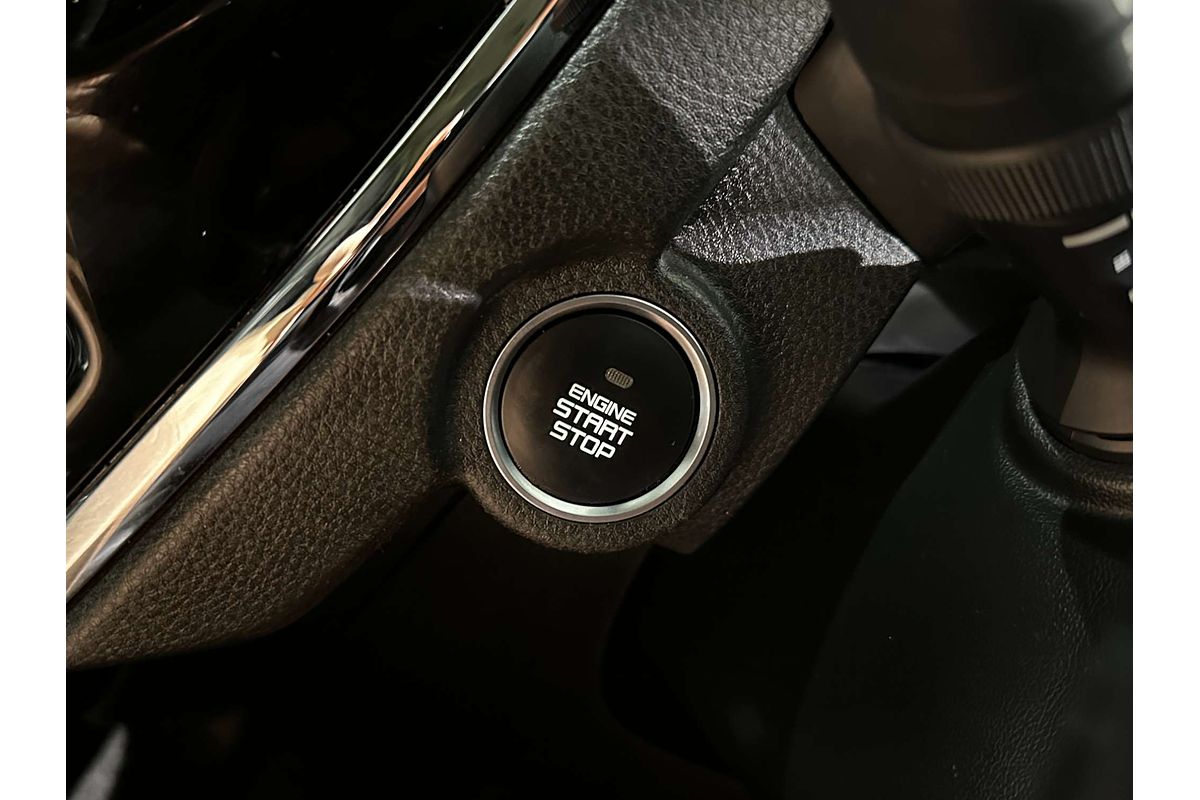 2022 Isuzu MU-X LS-T