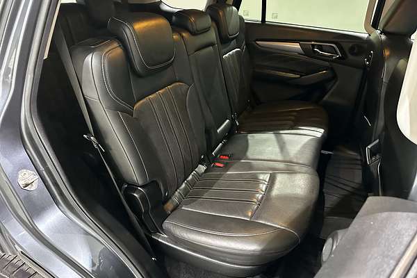 2022 Isuzu MU-X LS-T