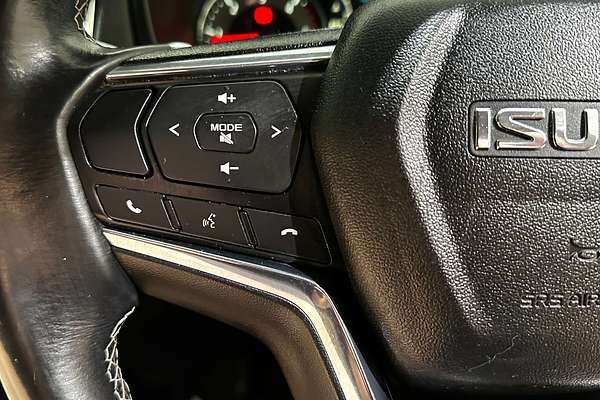 2022 Isuzu MU-X LS-T
