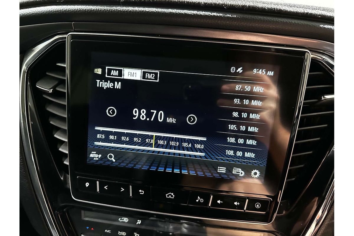 2022 Isuzu MU-X LS-T