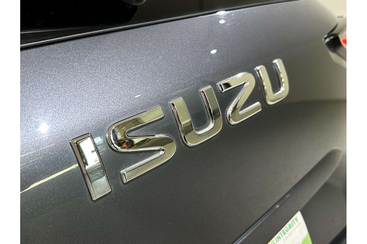 2022 Isuzu MU-X LS-T