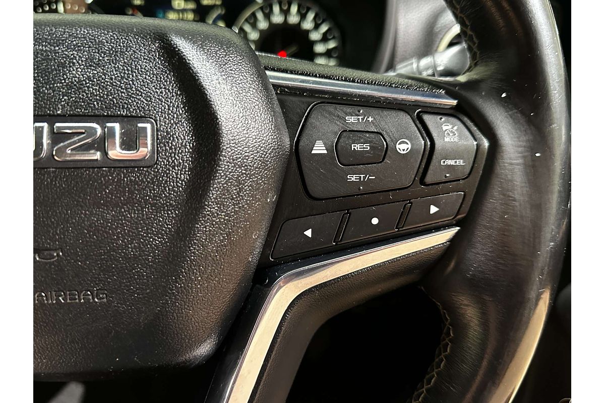 2022 Isuzu MU-X LS-T