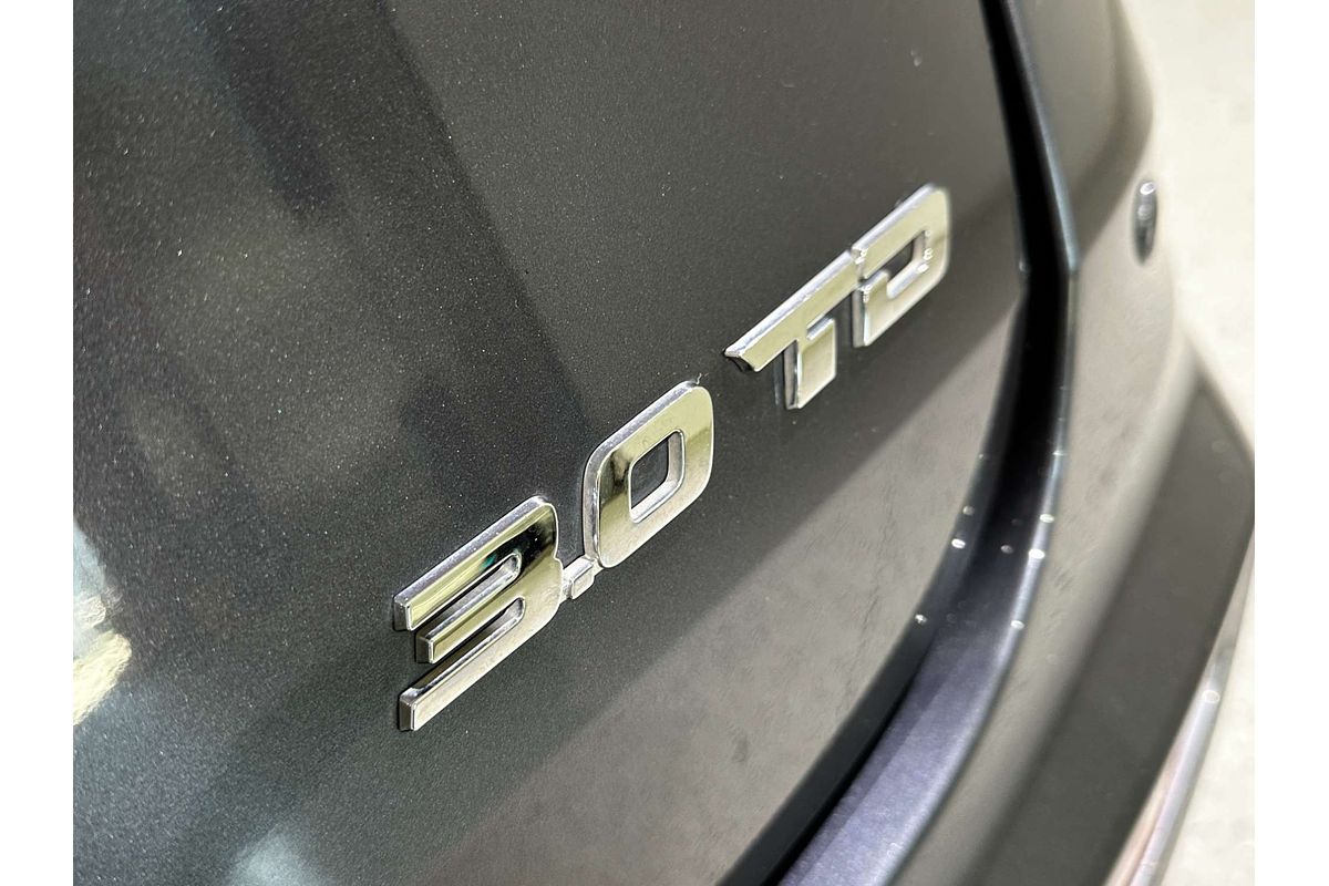 2022 Isuzu MU-X LS-T