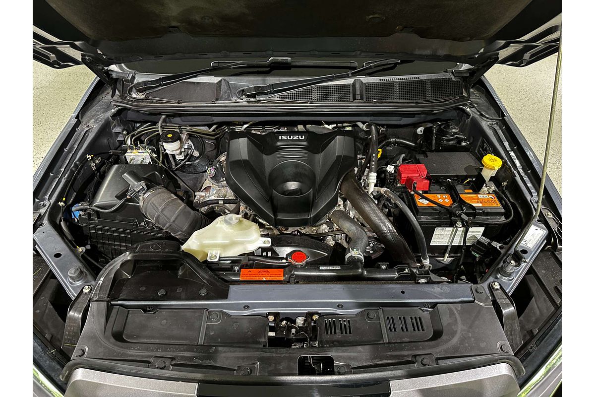 2022 Isuzu MU-X LS-T
