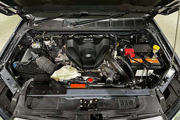 2022 Isuzu MU-X LS-T