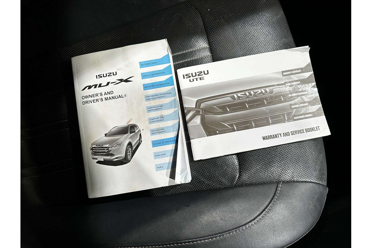 2022 Isuzu MU-X LS-T