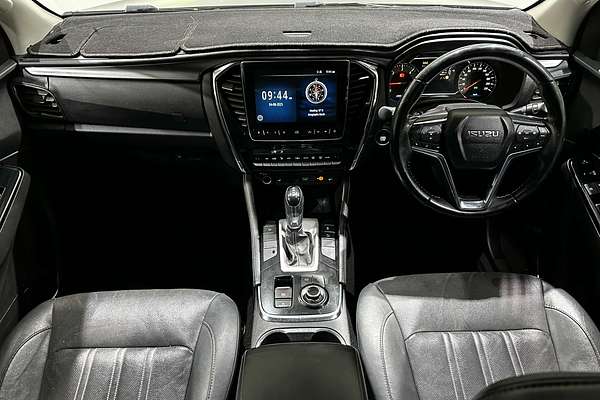 2022 Isuzu MU-X LS-T