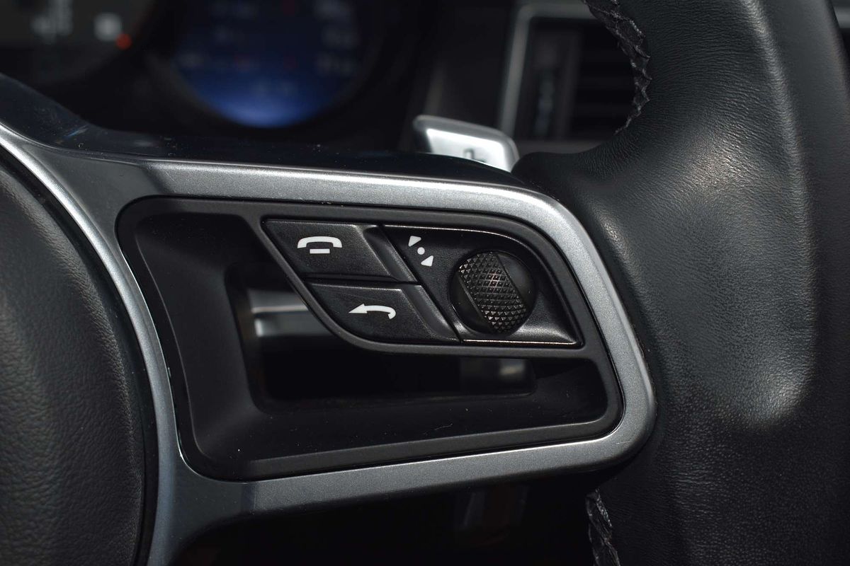 2016 Porsche Macan GTS 95B