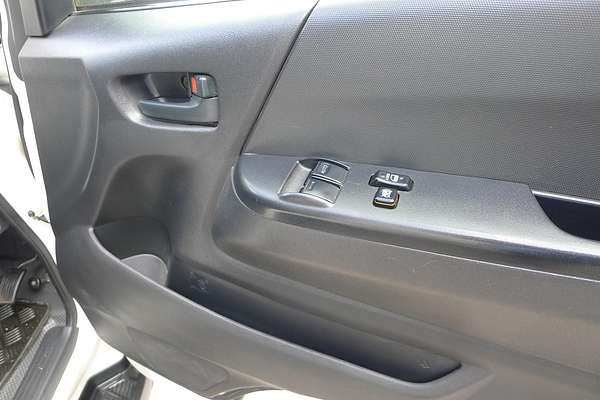 2016 Toyota Hiace KDH201R LWB
