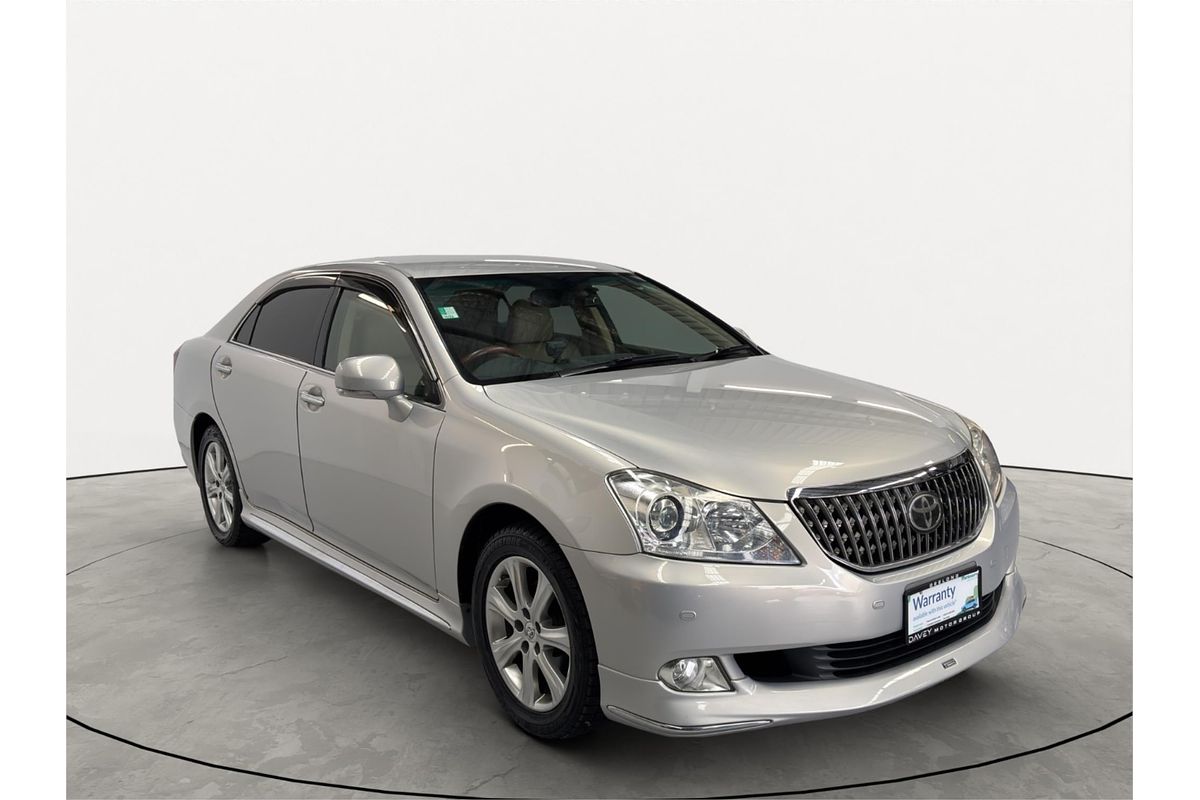 2012 Toyota Crown Majesta I-four 4WD
