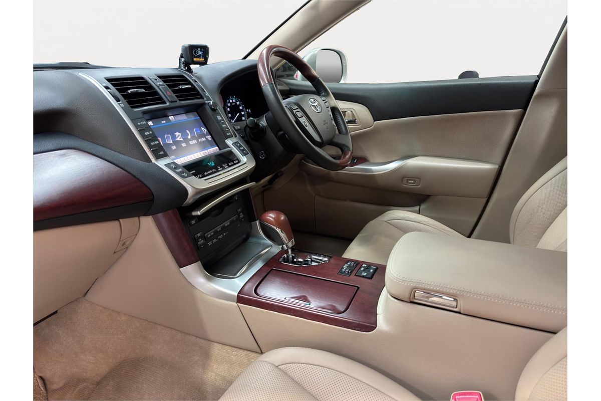 2012 Toyota Crown Majesta I-four 4WD