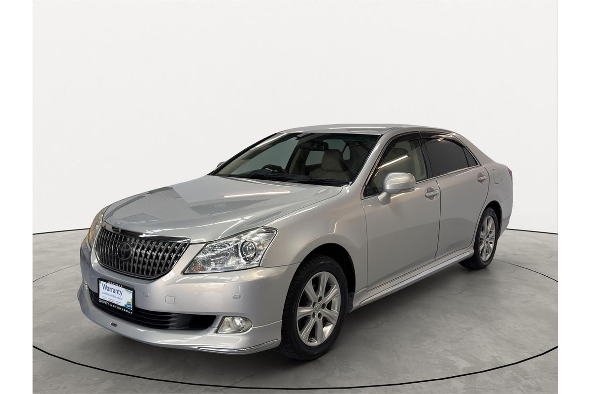 2012 Toyota Crown Majesta I-four 4WD