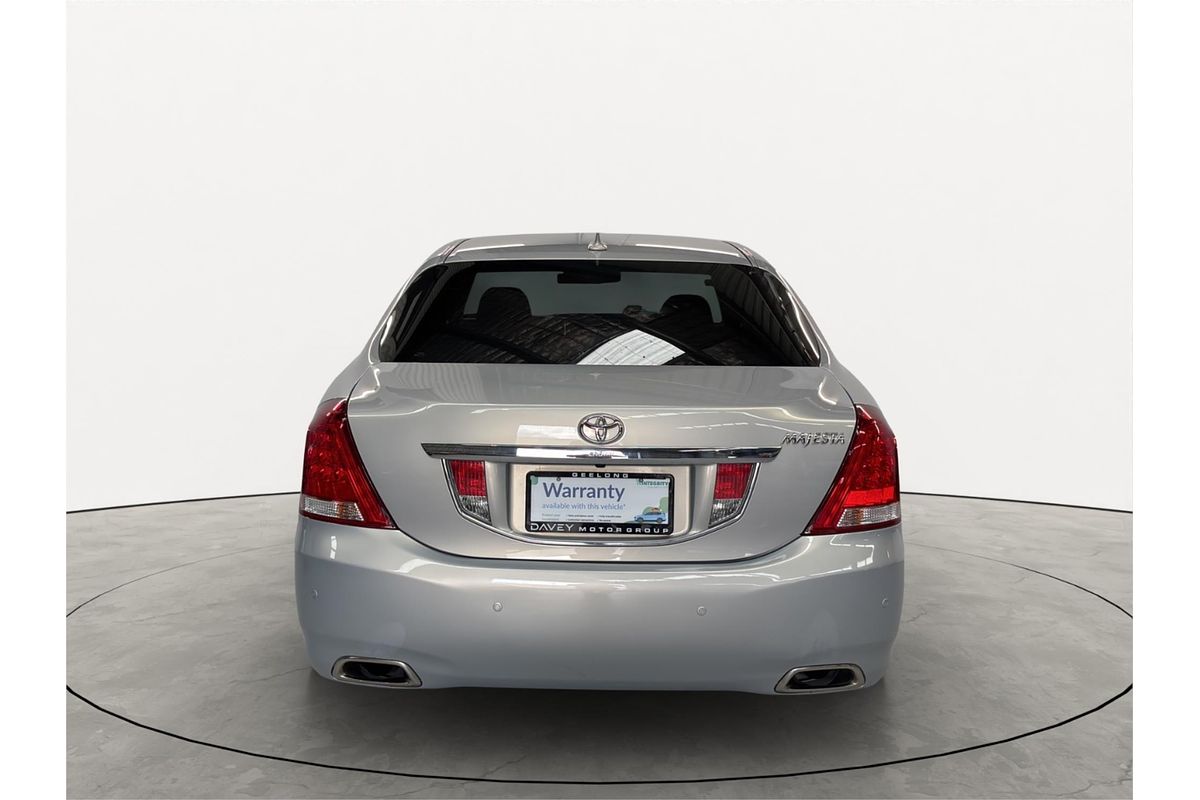 2012 Toyota Crown Majesta I-four 4WD