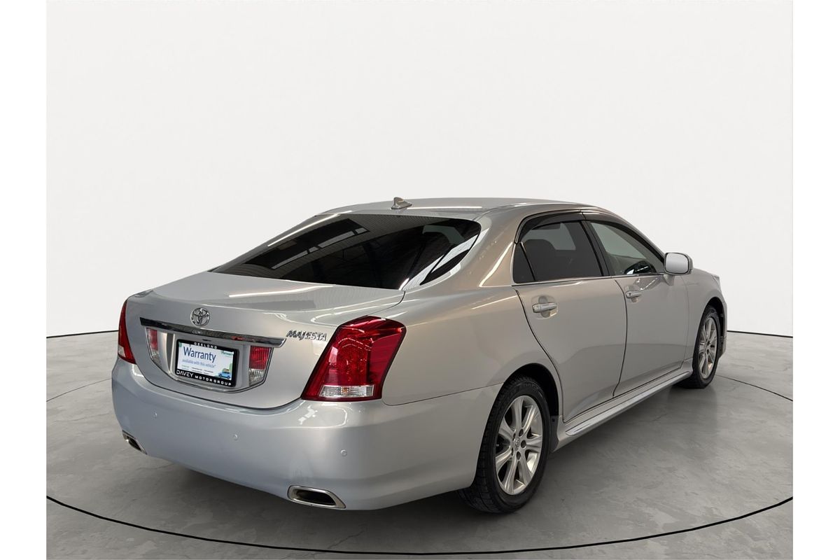 2012 Toyota Crown Majesta I-four 4WD