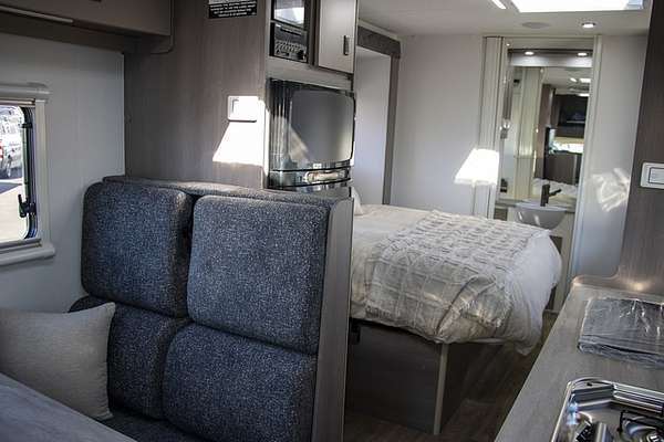 2025 Jayco DESTINY MOTORHOME FA.25-2.RT-MY25