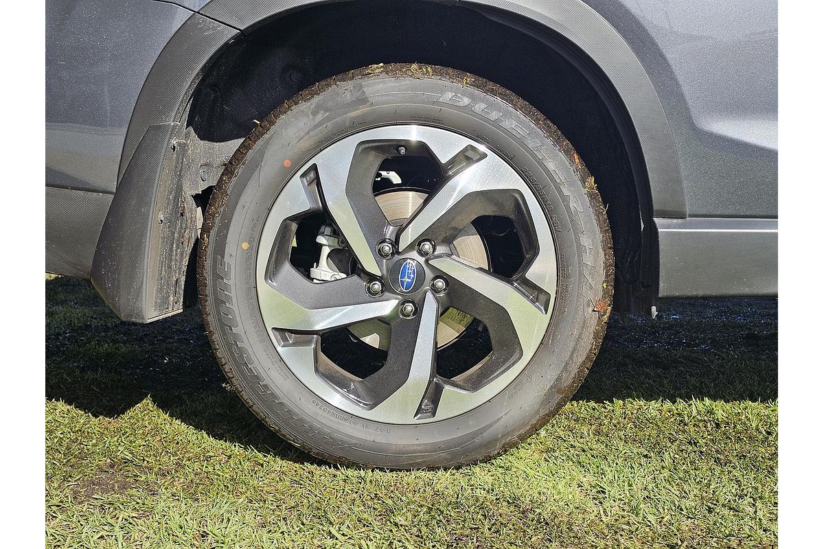 2025 Subaru Forester 2.5i-S S5