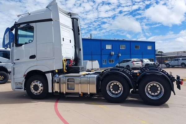 2024 Mercedes-Benz Actros 2663