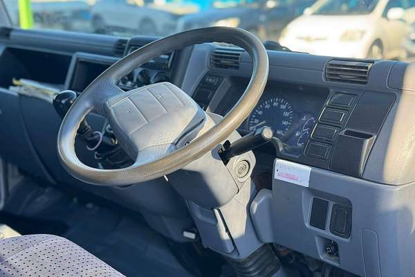 2006 Mitsubishi Canter FE84P 3.5 4x2