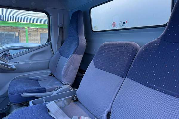 2006 Mitsubishi Canter FE84P 3.5 4x2