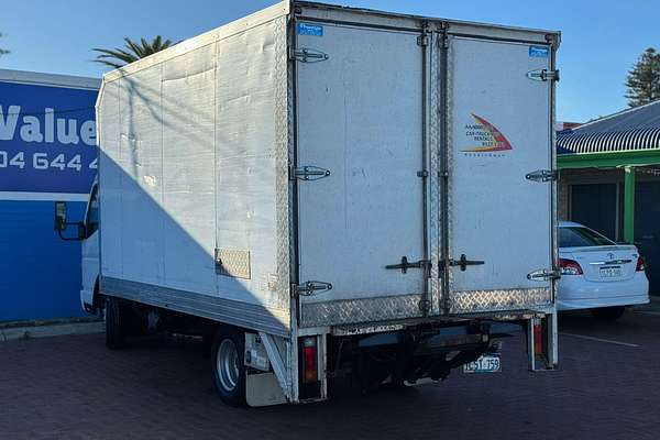 2006 Mitsubishi Canter FE84P 3.5 4x2