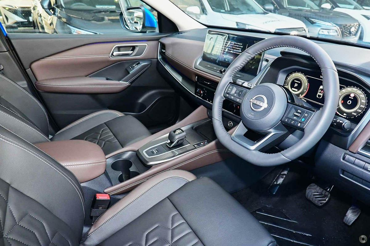 2025 Nissan QASHQAI Ti J12